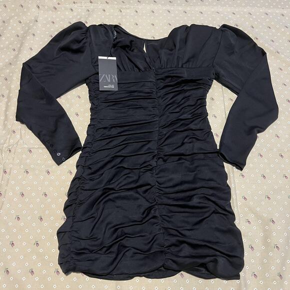 Zara Dress Womens Medium Black Ruched Long Sleeve Mini Bodycon Party Cocktail - Picture 1 of 8